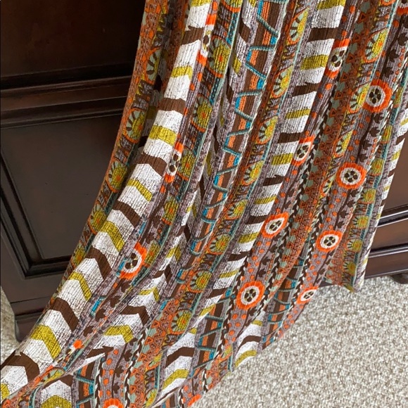 SUZY SHIER Tribal print off the shoulders dress. - Picture 7 of 11